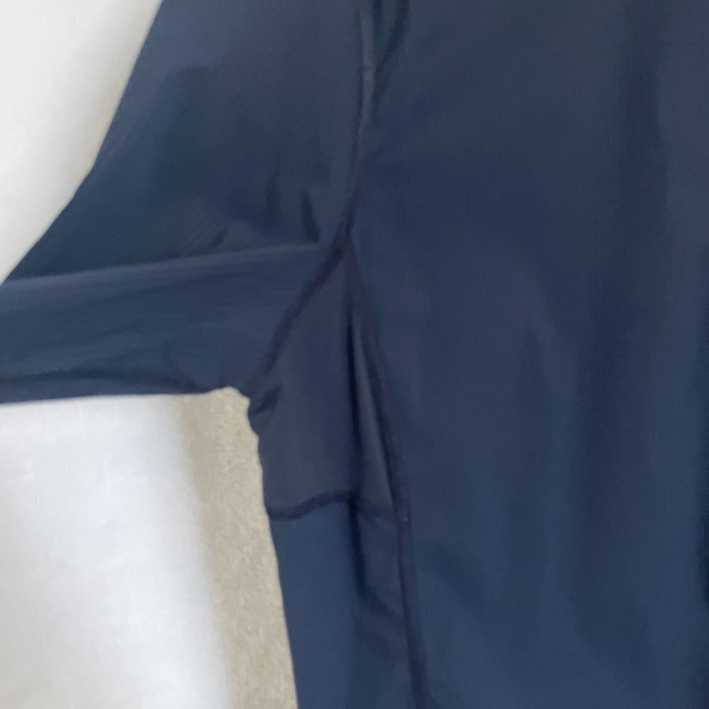Lululemon Mens Button Down Blue Striped Long Sleeve Stretch Athletic Fit Shirt - Picture 4 of 15